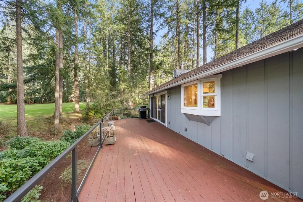 11001 Pioneer Drive Anderson Island WA 98303