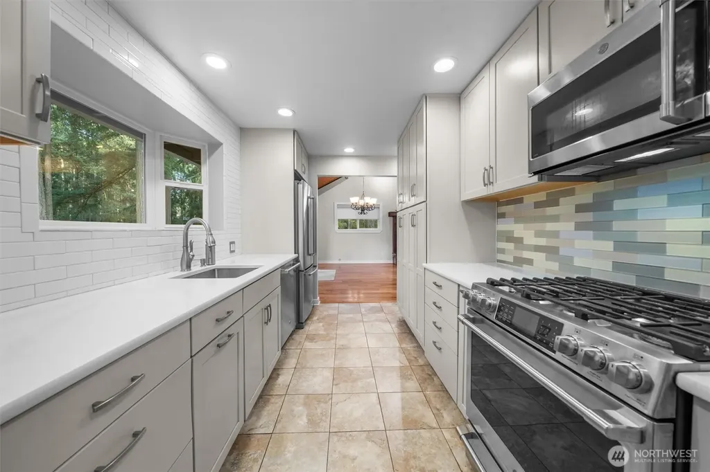 11001 Pioneer Drive Anderson Island WA 98303