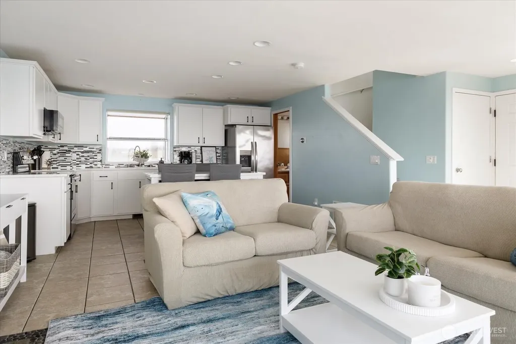 2507 W Beach Road Oak Harbor WA 98277