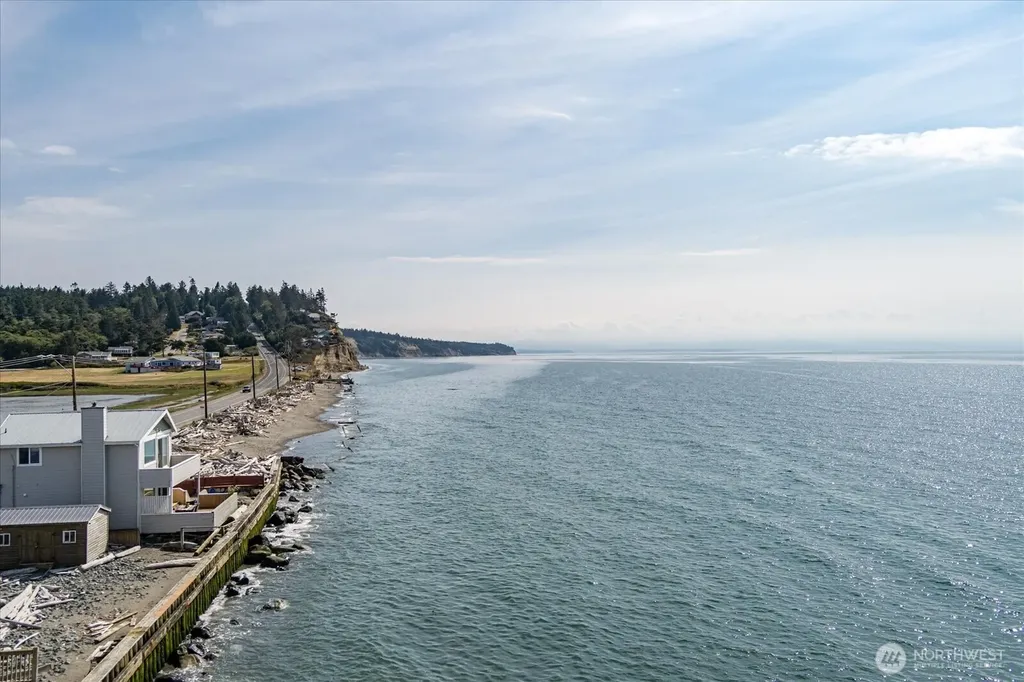 2507 W Beach Road Oak Harbor WA 98277