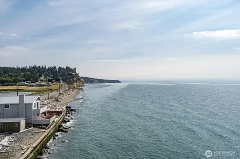 2507 W Beach Road Oak Harbor WA 98277