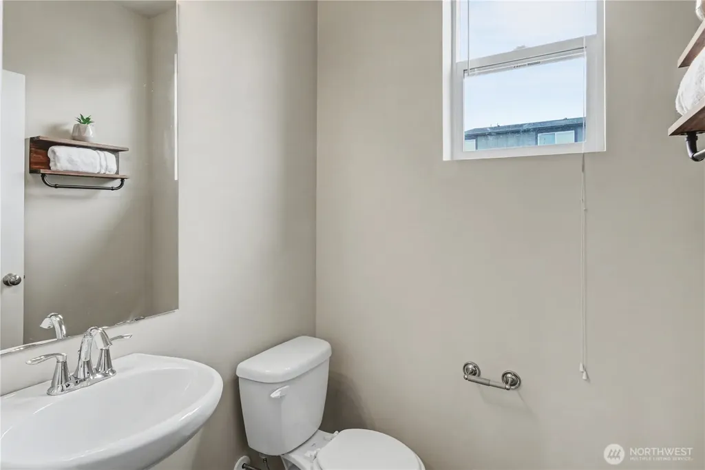 16611 48th Avenue W Edmonds WA 98026