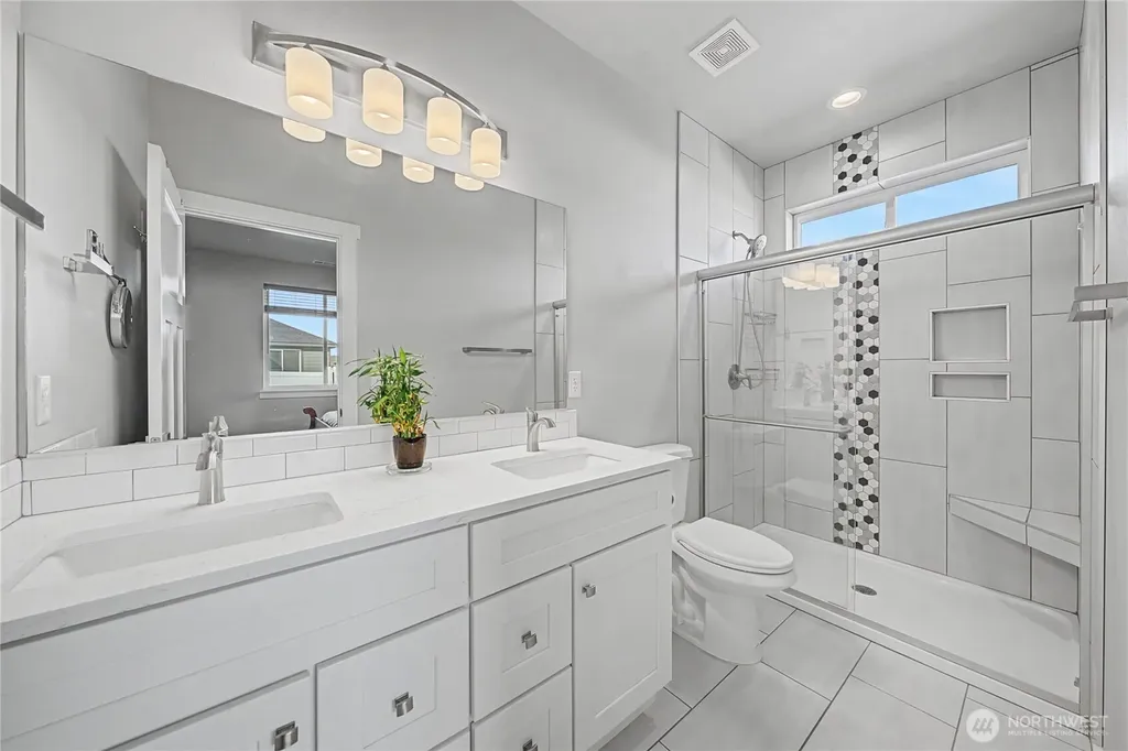 907 NE 5th Avenue Ephrata WA 98823