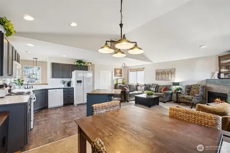 8109 2nd Place SE Lake Stevens WA 98258