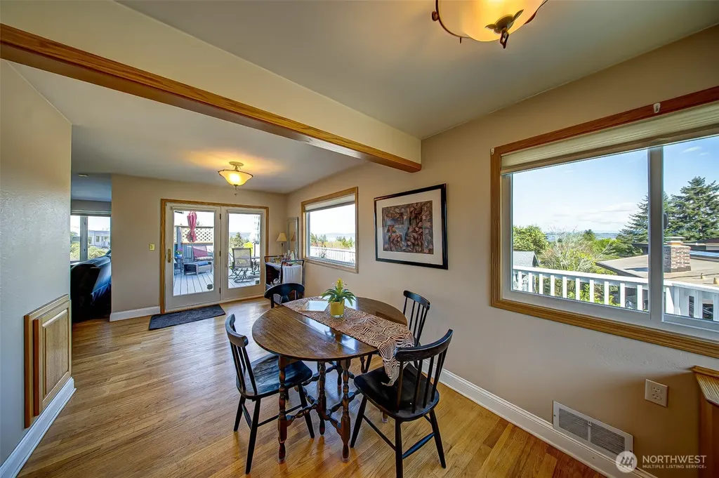 6404 N Five Views Road Tacoma WA 98407