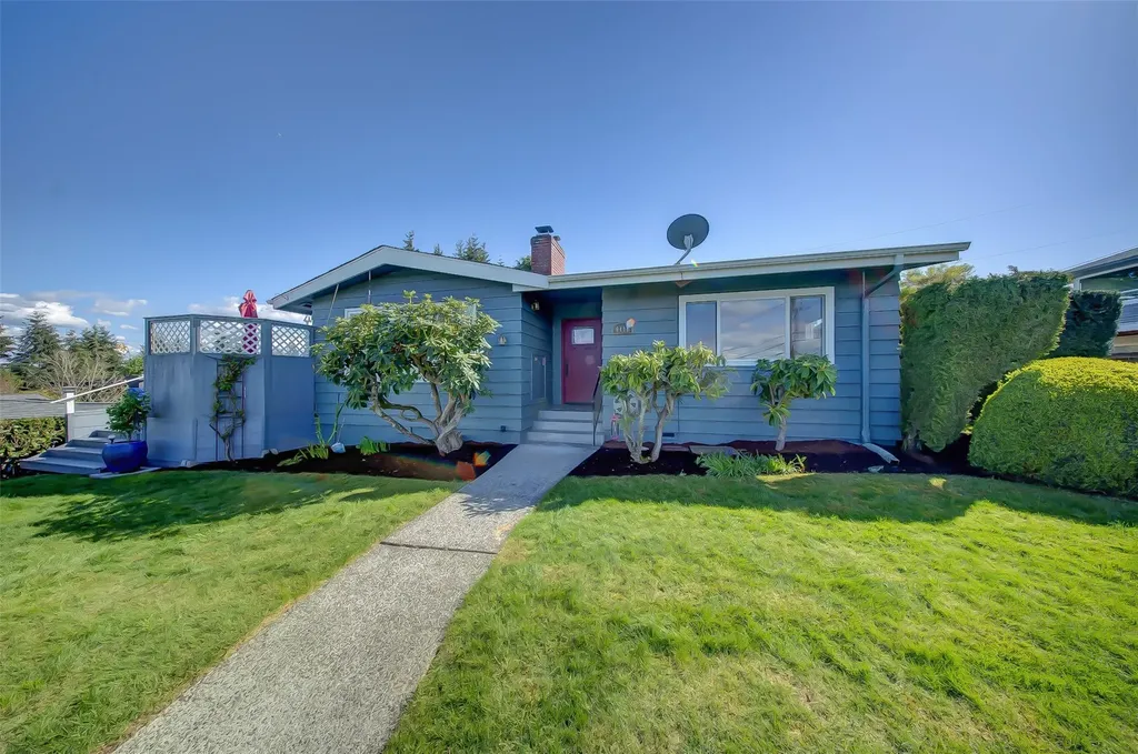 6404 N Five Views Road Tacoma WA 98407