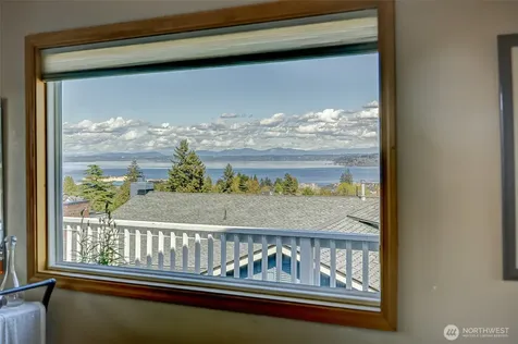 6404 N Five Views Road Tacoma WA 98407
