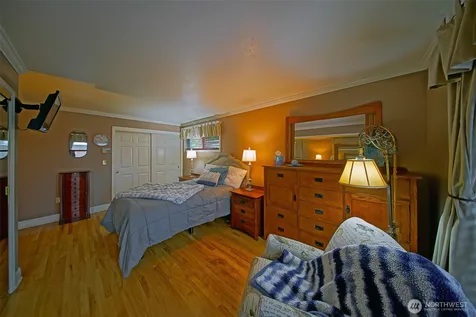 6404 N Five Views Road Tacoma WA 98407