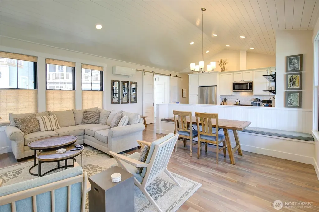 46 Seaside Lane Pacific Beach WA 98571