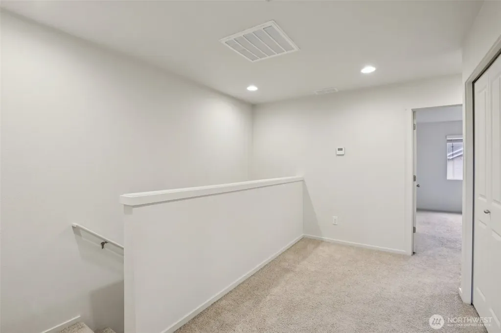 2121 NE 118th Place Vancouver WA 98684