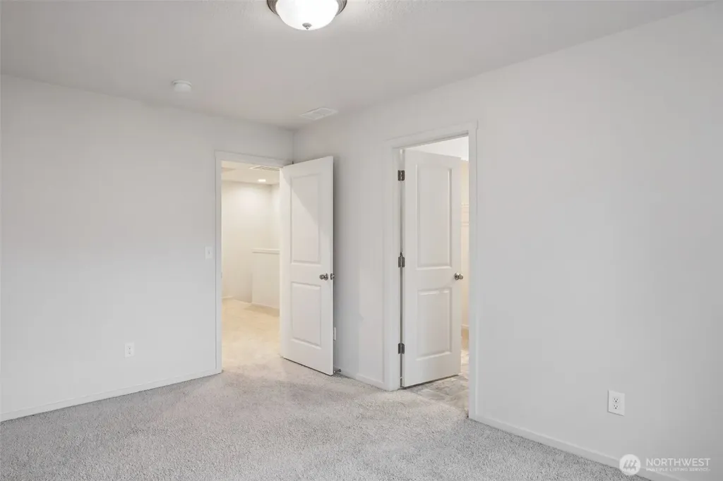 2121 NE 118th Place Vancouver WA 98684