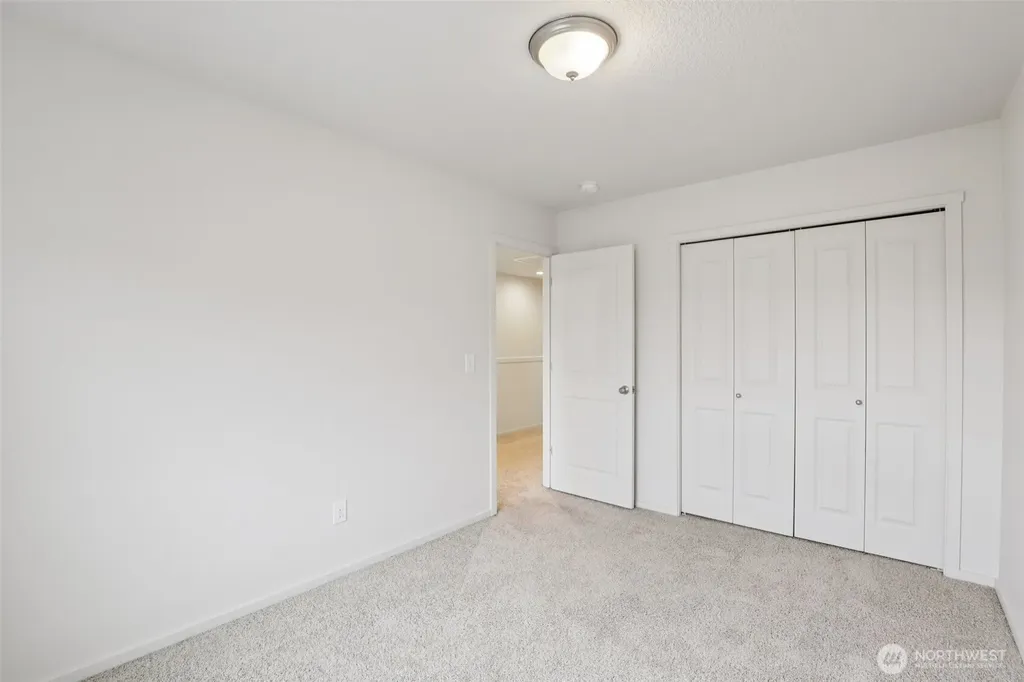 2121 NE 118th Place Vancouver WA 98684