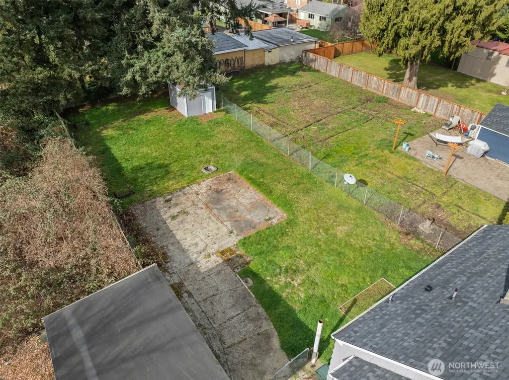 312 17th Street NW Puyallup WA 98371