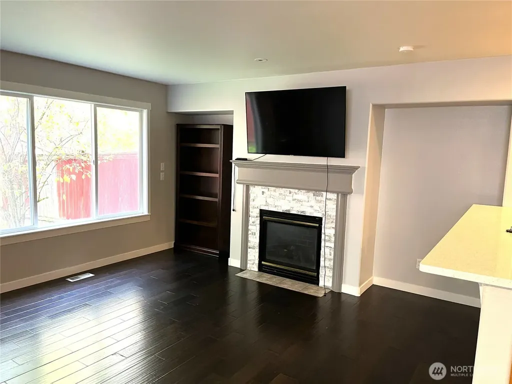 22908 SE 240th Place Maple Valley WA 98038