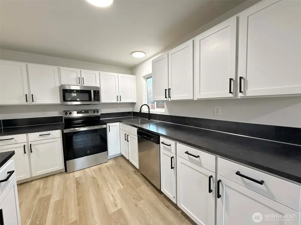 1807 Harding Road Aberdeen WA 98520