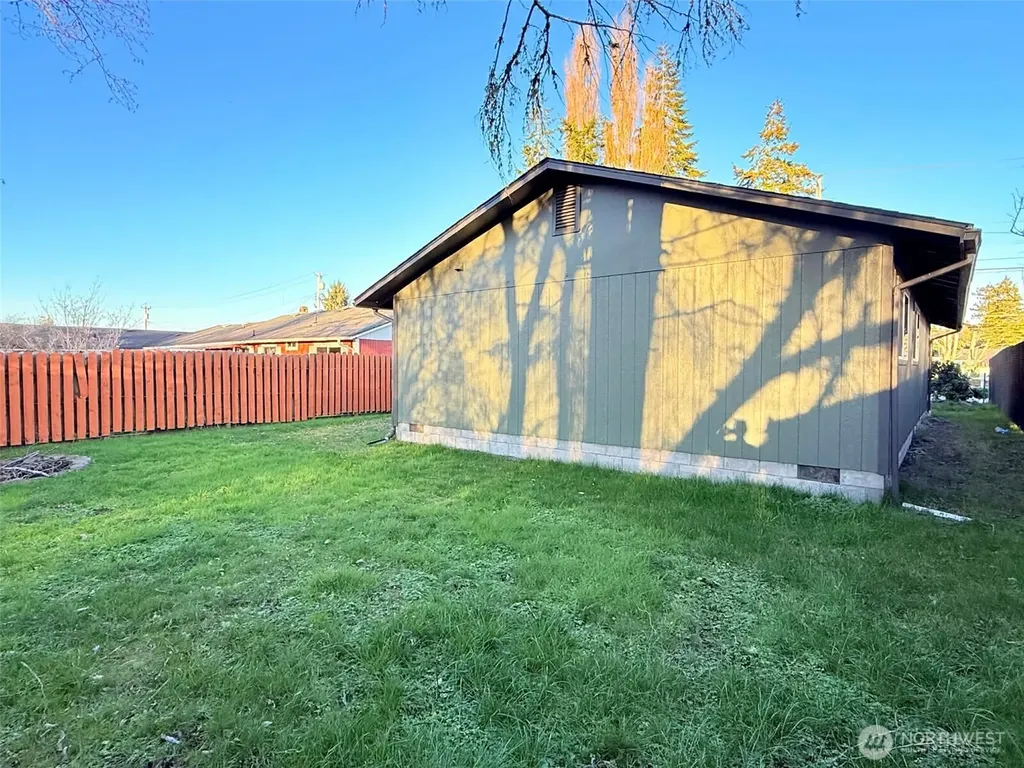1807 Harding Road Aberdeen WA 98520