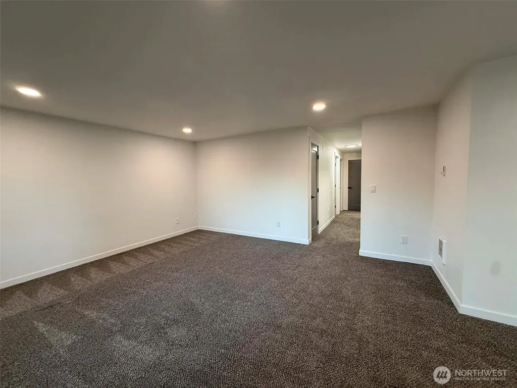 1807 Harding Road Aberdeen WA 98520