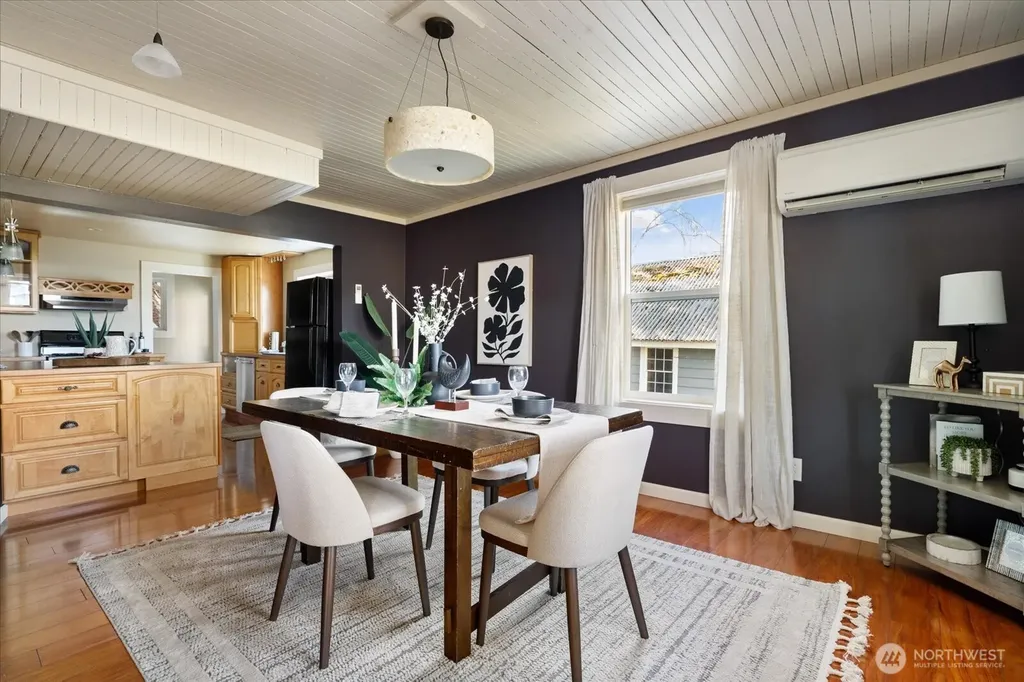 220 Morris Street La Conner WA 98257