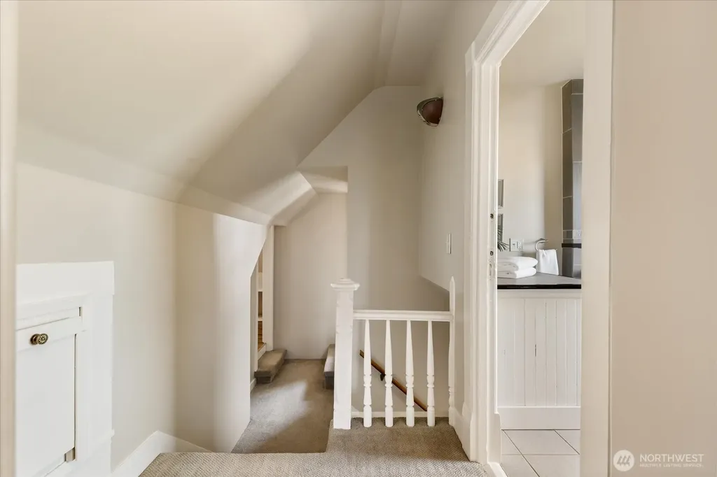 220 Morris Street La Conner WA 98257