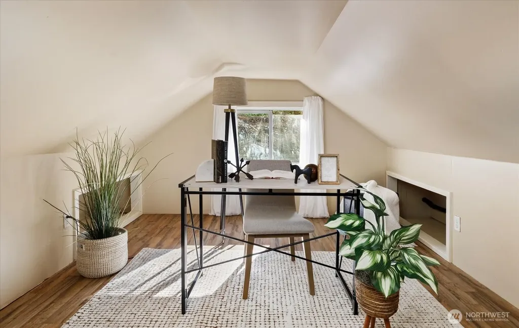 220 Morris Street La Conner WA 98257