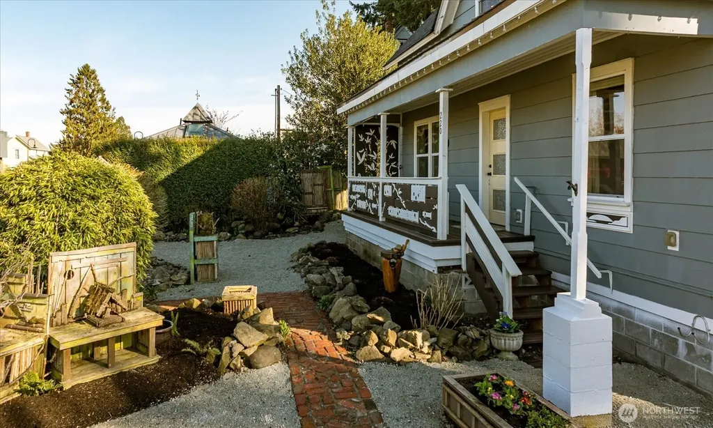 220 Morris Street La Conner WA 98257