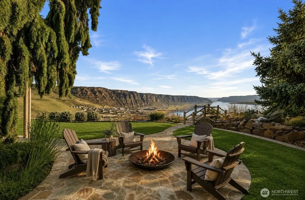 23821 Rd 9.7 NW Quincy WA 98848