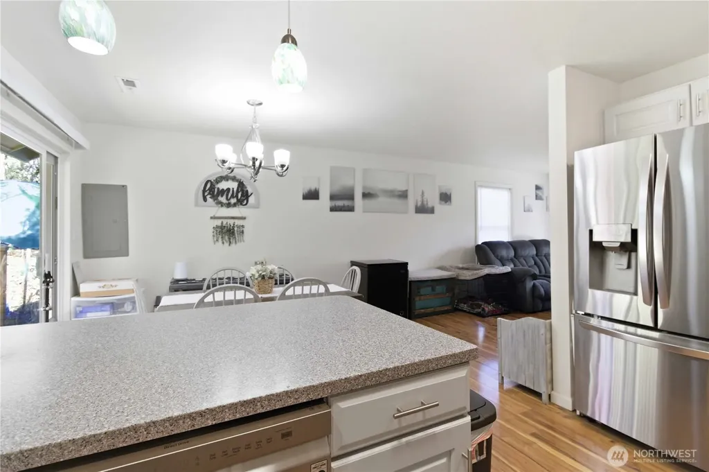 421 Mcadams Road E Longview WA 98632