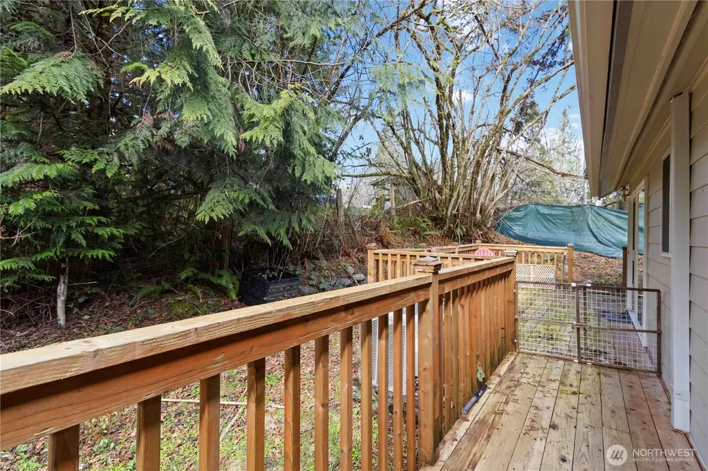 421 Mcadams Road E Longview WA 98632