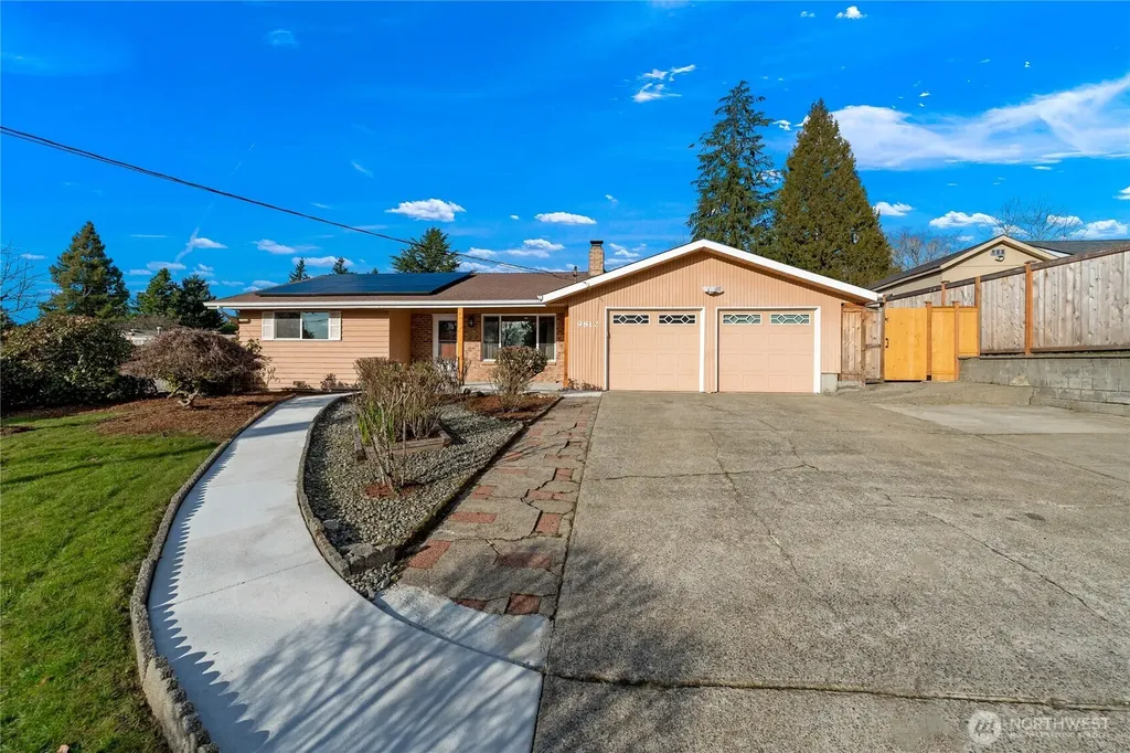 9812 S 212th Street Kent WA 98031