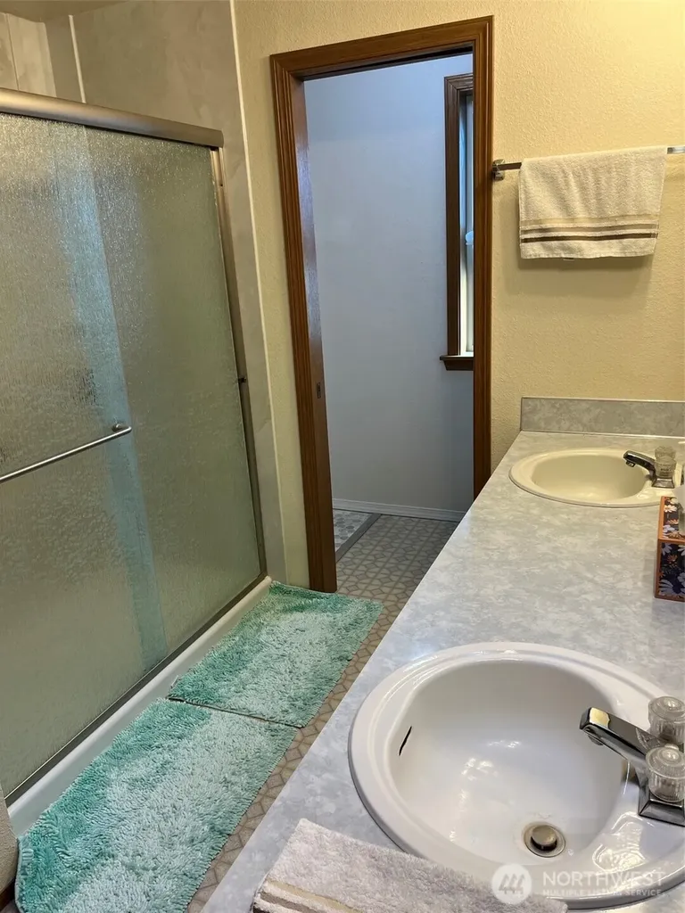 9216 70th Street SW Lakewood WA 98498