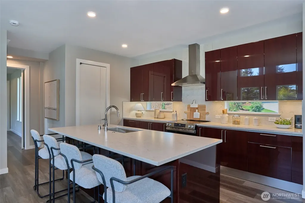 320 SW 365th Street Federal Way WA 98023
