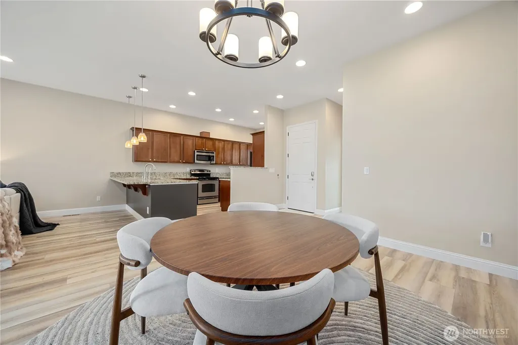 444 Hilltop Place Chelan WA 98816