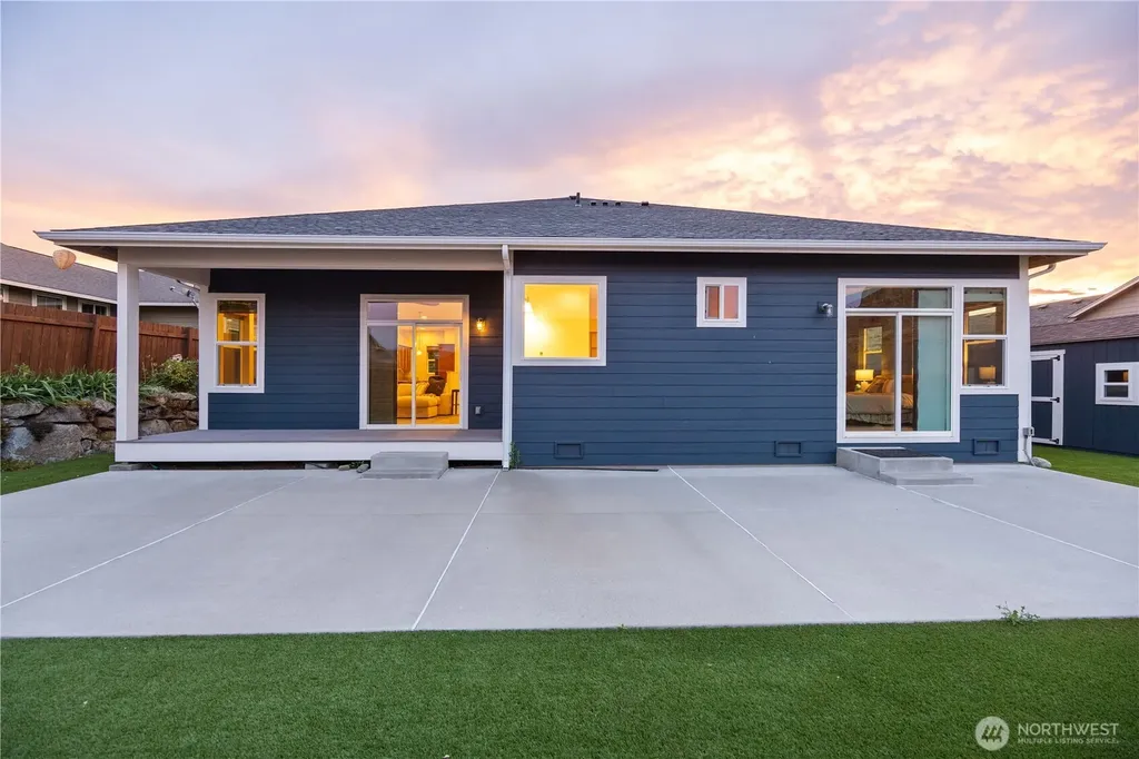 444 Hilltop Place Chelan WA 98816