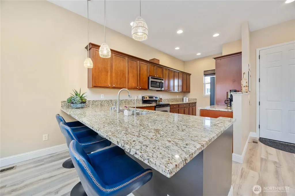 444 Hilltop Place Chelan WA 98816