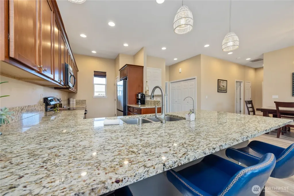 444 Hilltop Place Chelan WA 98816