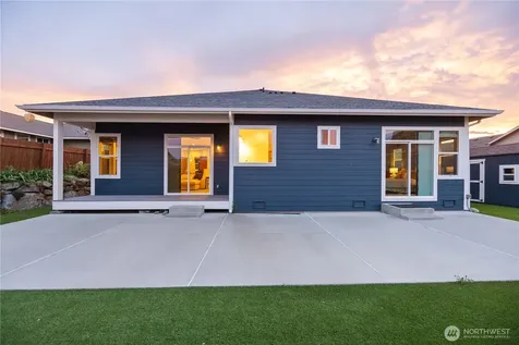 444 Hilltop Place Chelan WA 98816