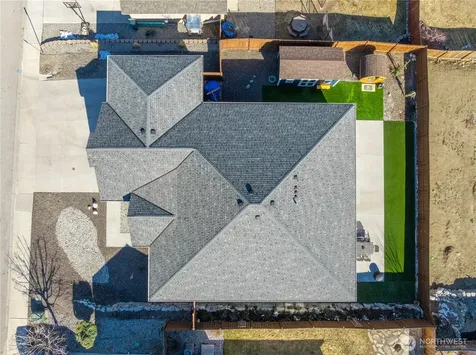 444 Hilltop Place Chelan WA 98816