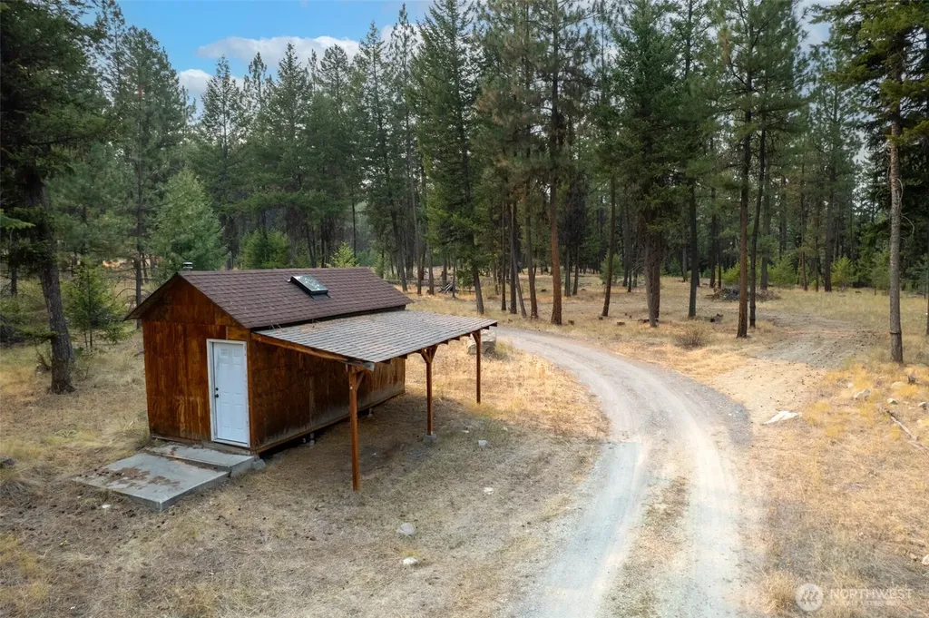 56 Ruby Two Moons Road Tonasket WA 98855