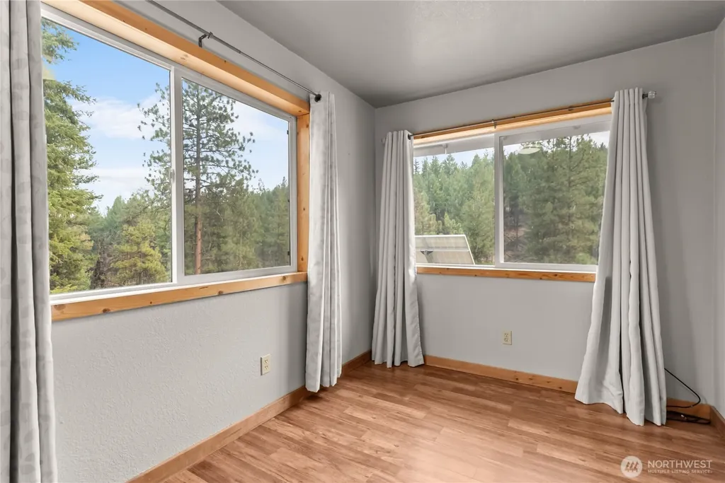 56 Ruby Two Moons Road Tonasket WA 98855