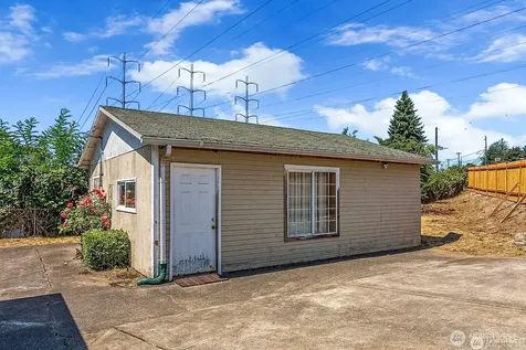 7660 S 126th Street Seattle WA 98178