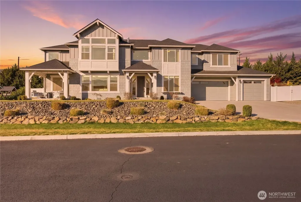 857 S Lamplight Lane East Wenatchee WA 98802