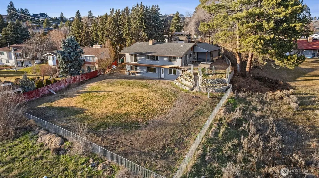 514 N Ash Street Omak WA 98841
