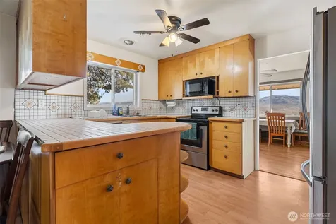 514 N Ash Street Omak WA 98841