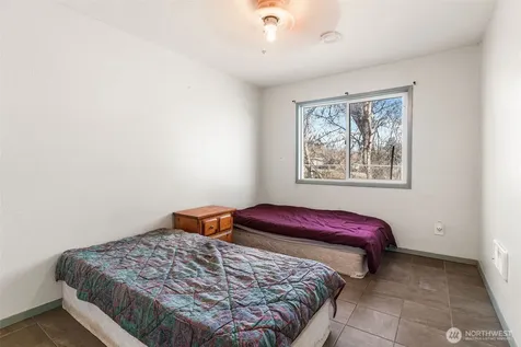 514 N Ash Street Omak WA 98841