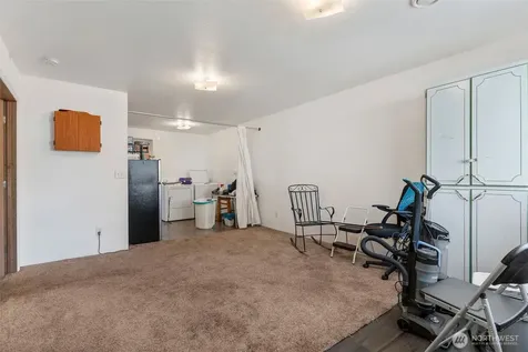 514 N Ash Street Omak WA 98841
