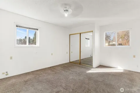 514 N Ash Street Omak WA 98841