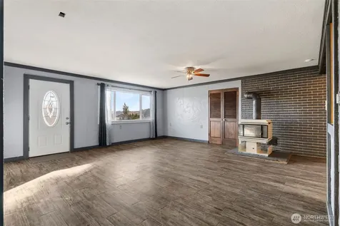 514 N Ash Street Omak WA 98841