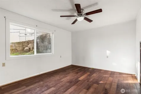 514 N Ash Street Omak WA 98841