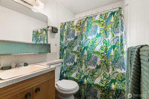 514 N Ash Street Omak WA 98841