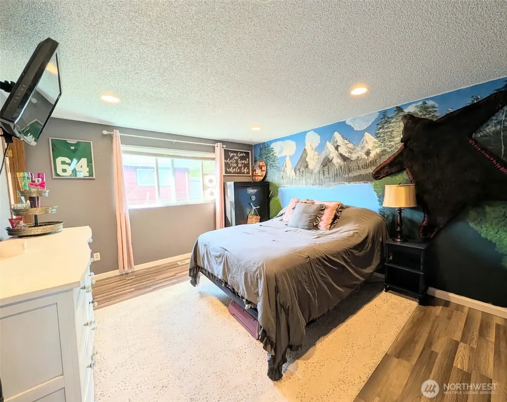 1710 W Young Elma WA 98541